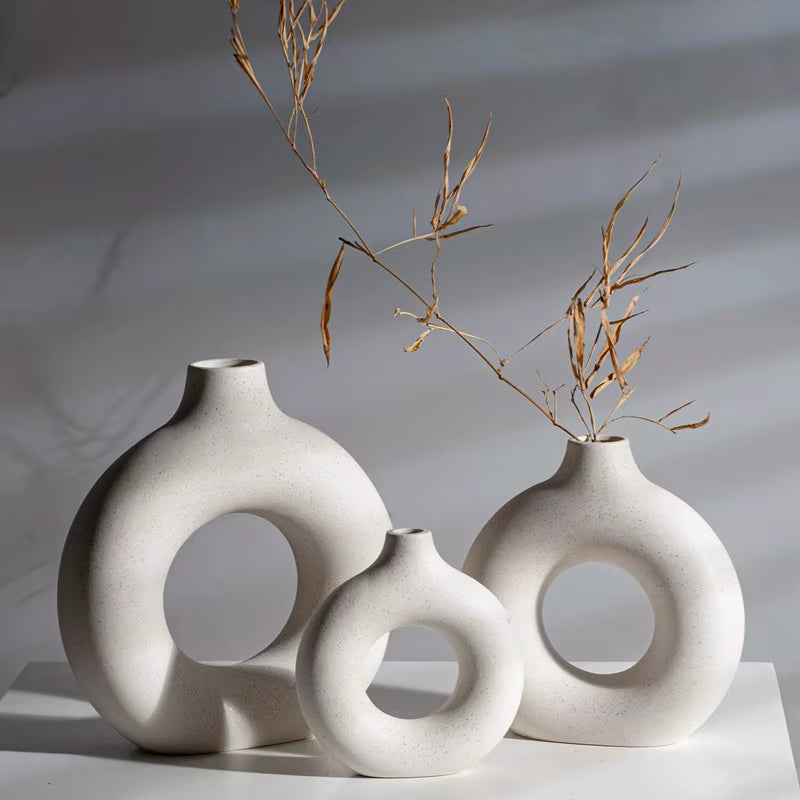 Circular Hollow Ceramic Vase Donuts Nordic Art Pampas Grass Home Decoration Accessories Office Living Room Interior Decor